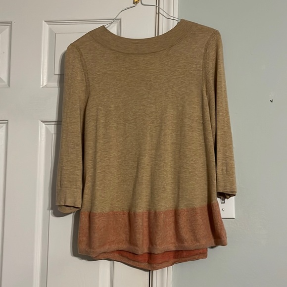 Tan and pink sweater - Picture 1 of 2